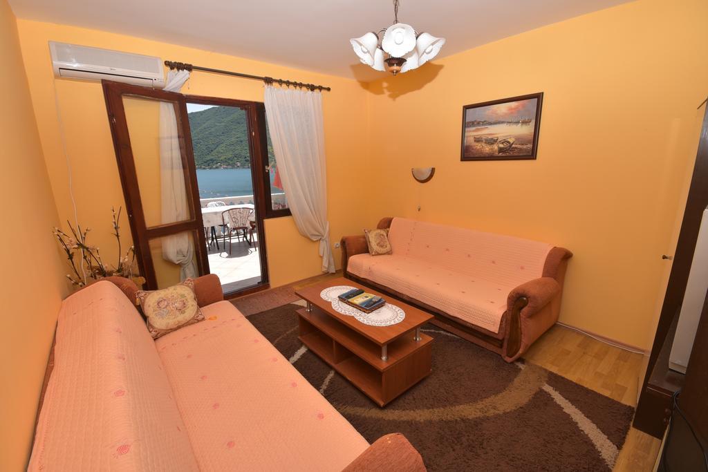 Apartments Biga Donji Morinj Room photo